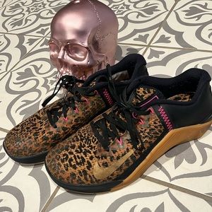 Mike Met Con Leopard Print